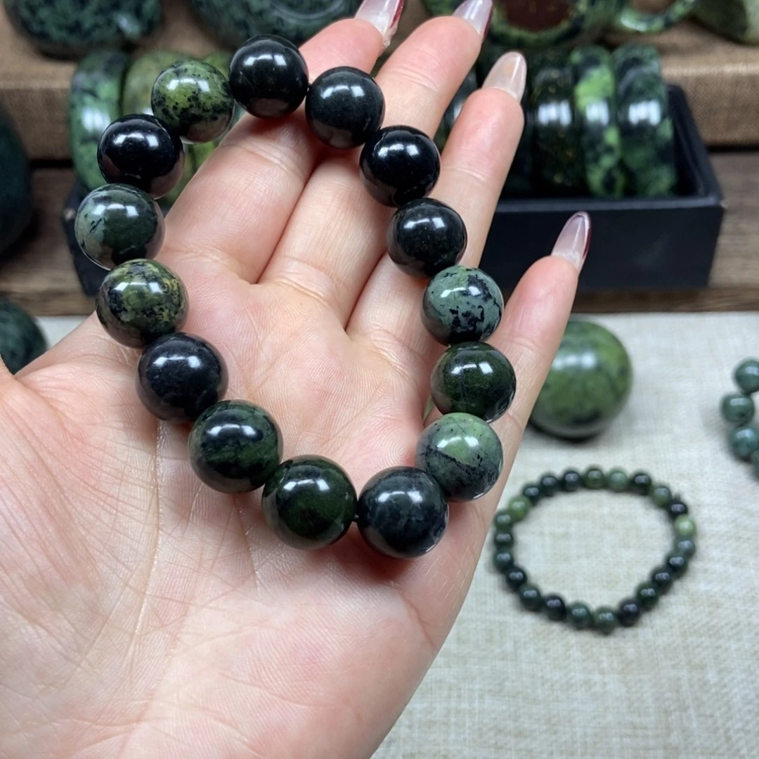 和***财蛇纹石玉未镶嵌手链