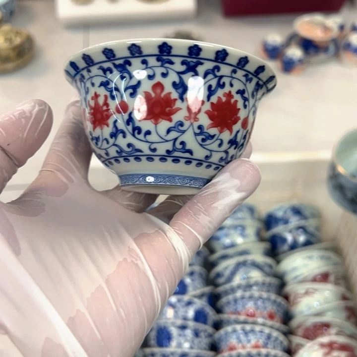 瓷片白青花釉里红缠枝莲压手杯全品