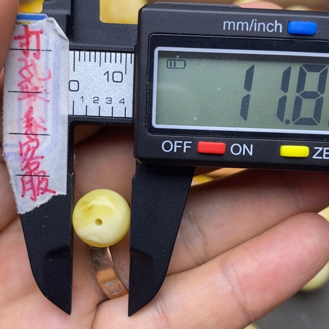 ***H未镶嵌蜜蜡珠宝奇石11.8x8.2