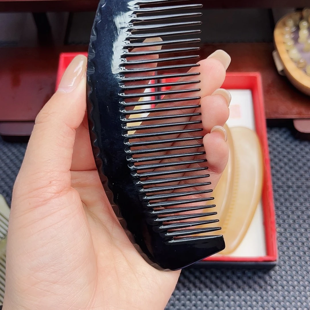 纯手工制作纯牛角梳子