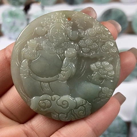 翡翠颈饰未镶嵌财神爷福利