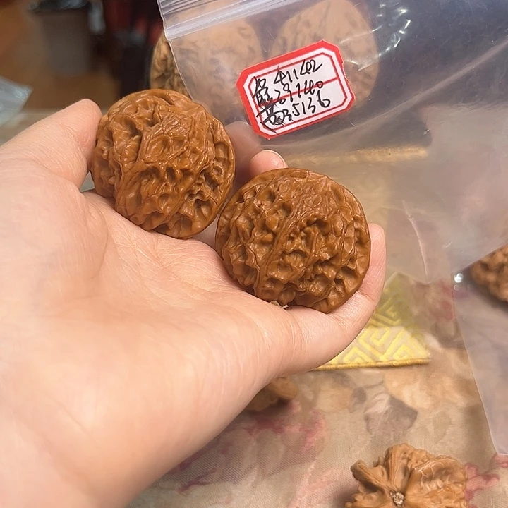 文玩核桃把件苹果园有修