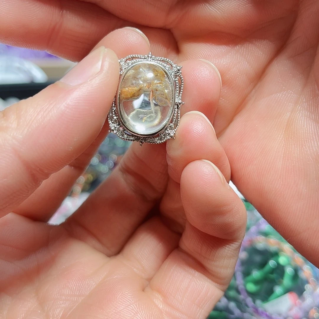 水晶手链未镶嵌张魔盒