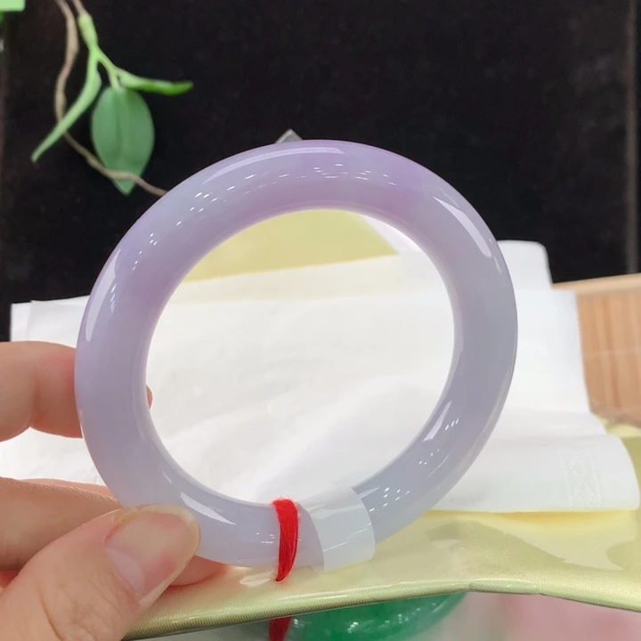 翡翠手镯未镶嵌111/0153