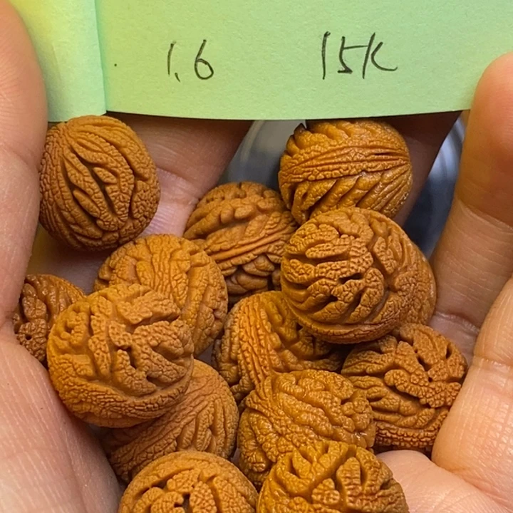 吊坠桃核秦岭龙纹桃核