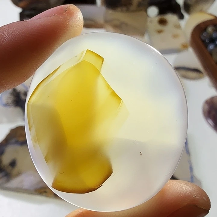 玛瑙/玉髓未镶嵌珠宝半成品