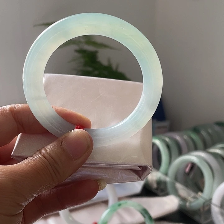 未镶嵌手镯翡翠成品