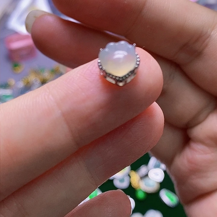 颈饰未镶嵌翡翠111111