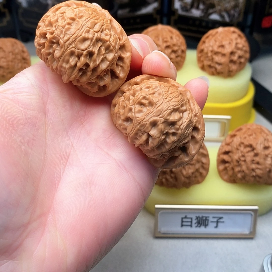 文玩核桃吊坠42尺宫灯172号