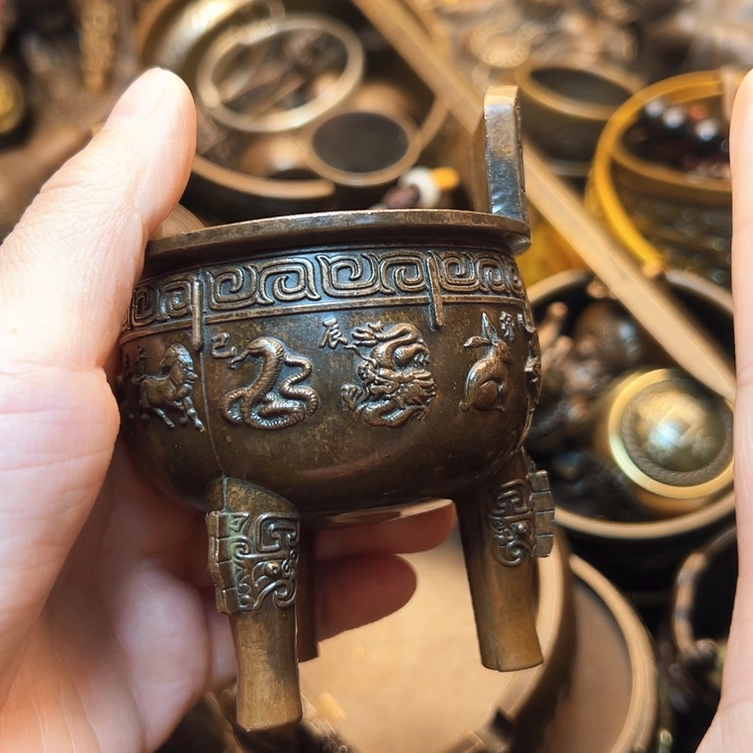 精美铜器工艺品等