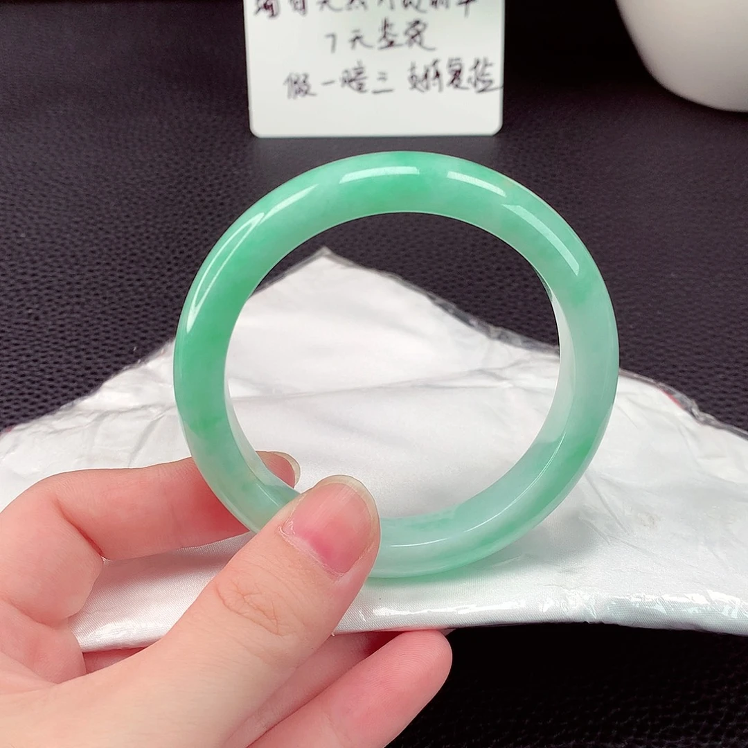 翡翠未镶嵌手镯翡翠