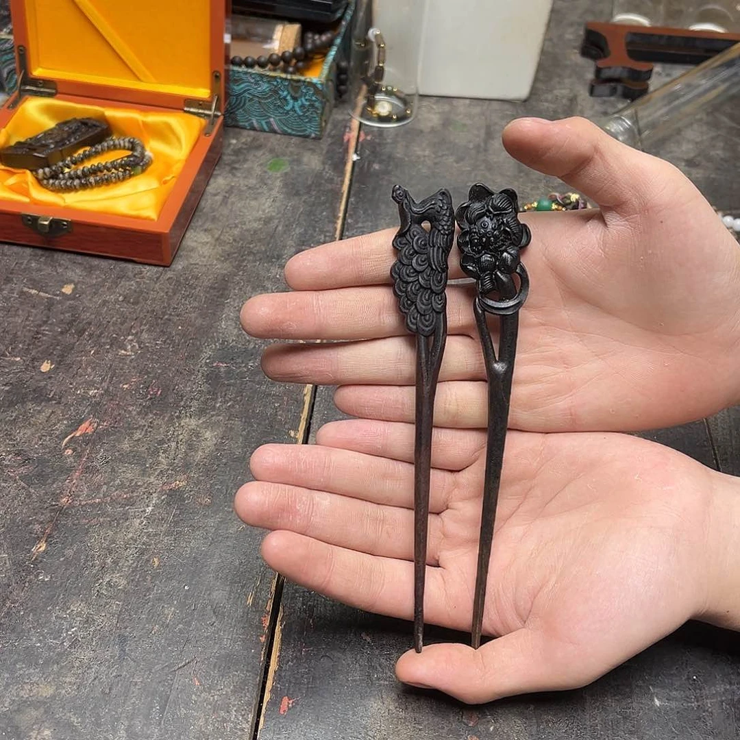 大叶紫檀（黑酸枝木类）