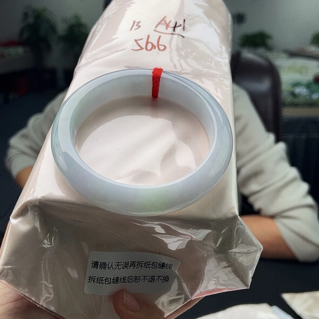 翡翠未镶嵌手镯拍一发一