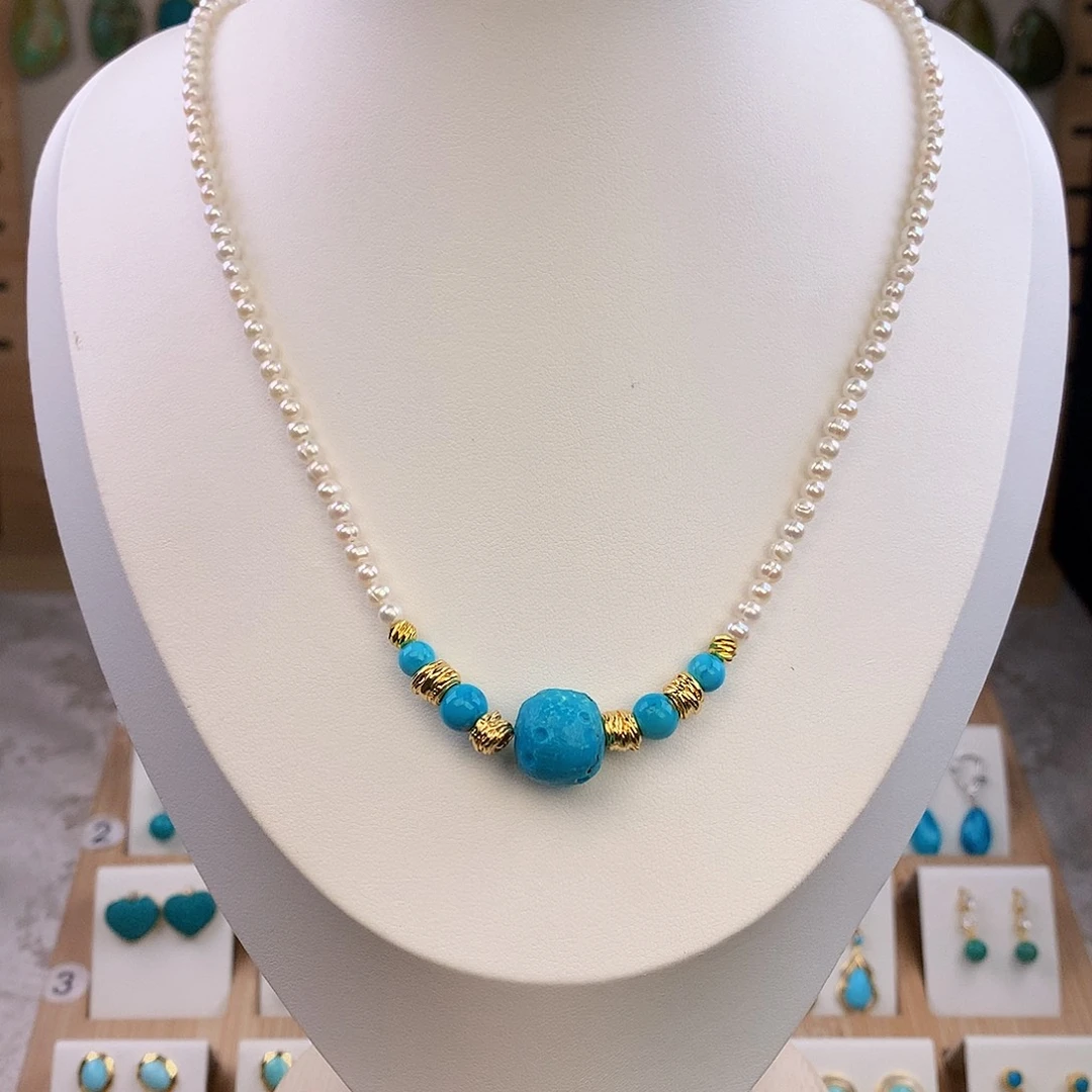 绿松石未镶嵌颈饰