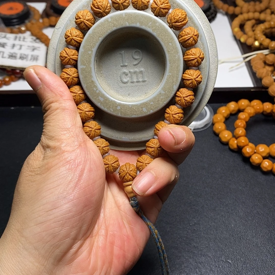 吊坠猴头核桃全品11左右三棱手持11号