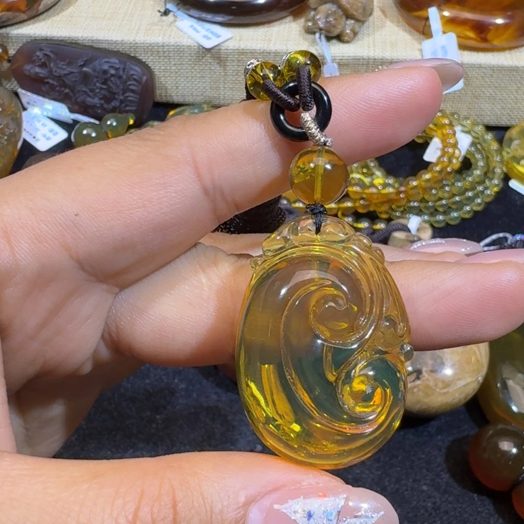 琥珀颈饰未镶嵌如意吊坠