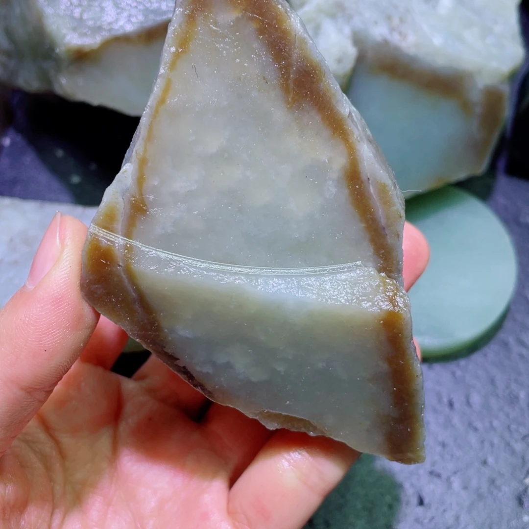 和田玉未镶嵌珠宝半成品