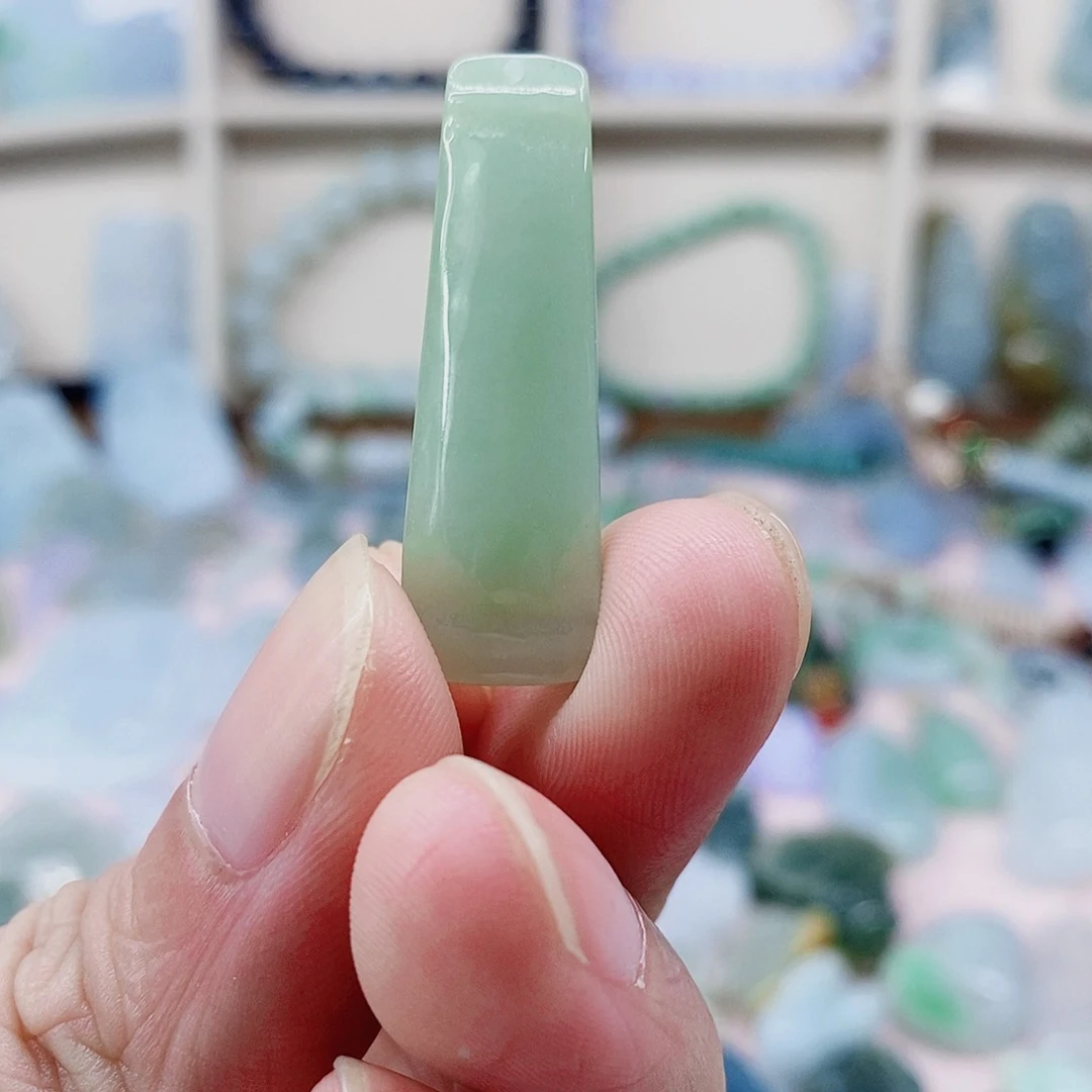 吊坠(不含链)未镶嵌翡翠天然