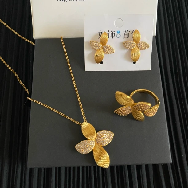 铜合金项链 如饰 花瓣三件套首饰时尚经典甜美气质饰品