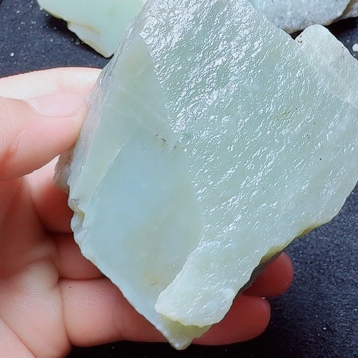 和田玉（糖玉）未镶嵌珠宝半成品