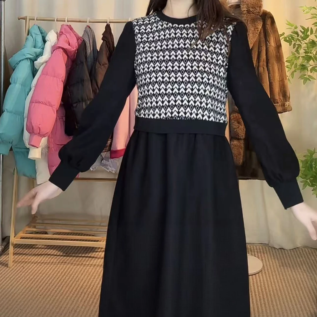 C3798中长款甜美碎花收腰显瘦优雅复古风刺绣连衣裙