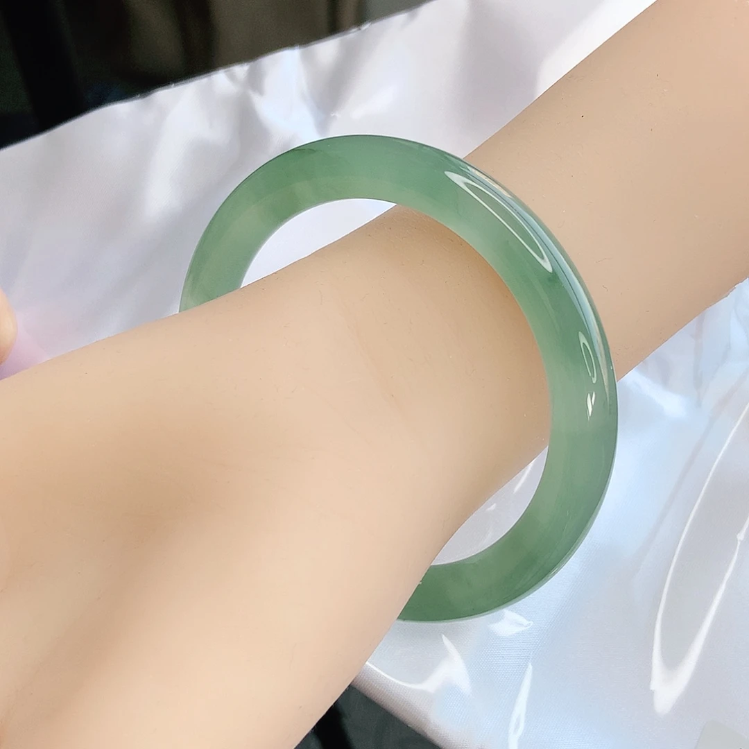 翡翠未镶嵌手镯（圆镯）59➕圆