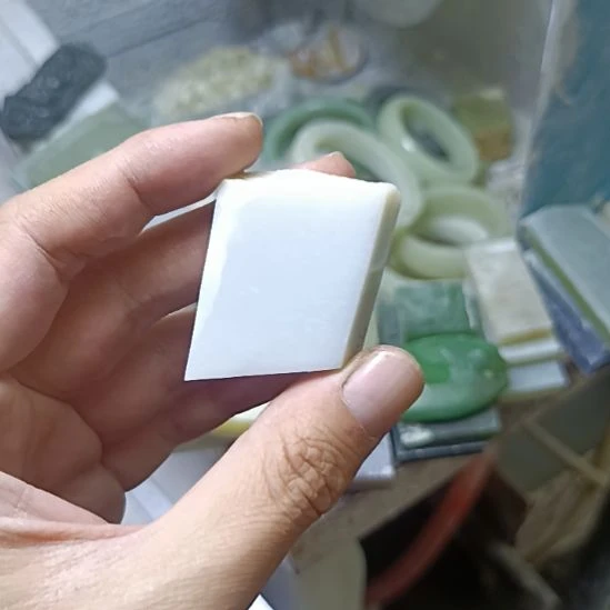 和田玉未镶嵌珠宝半成品