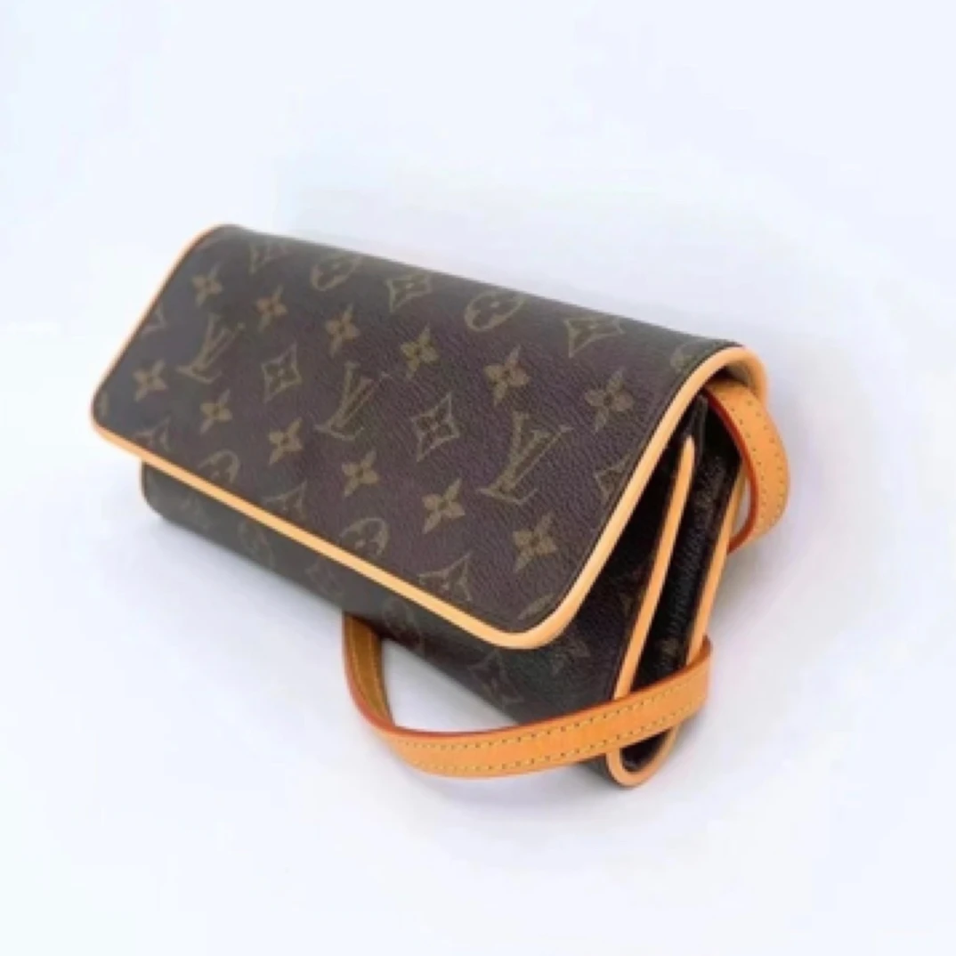 修复品LouisVuitton/路易威登经典老花信封包99年