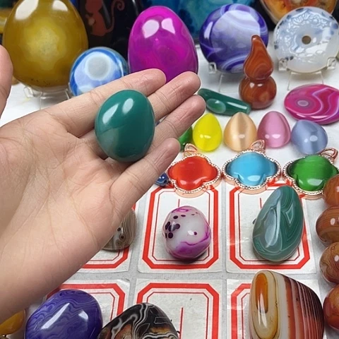 玛瑙/玉髓颈饰未镶嵌