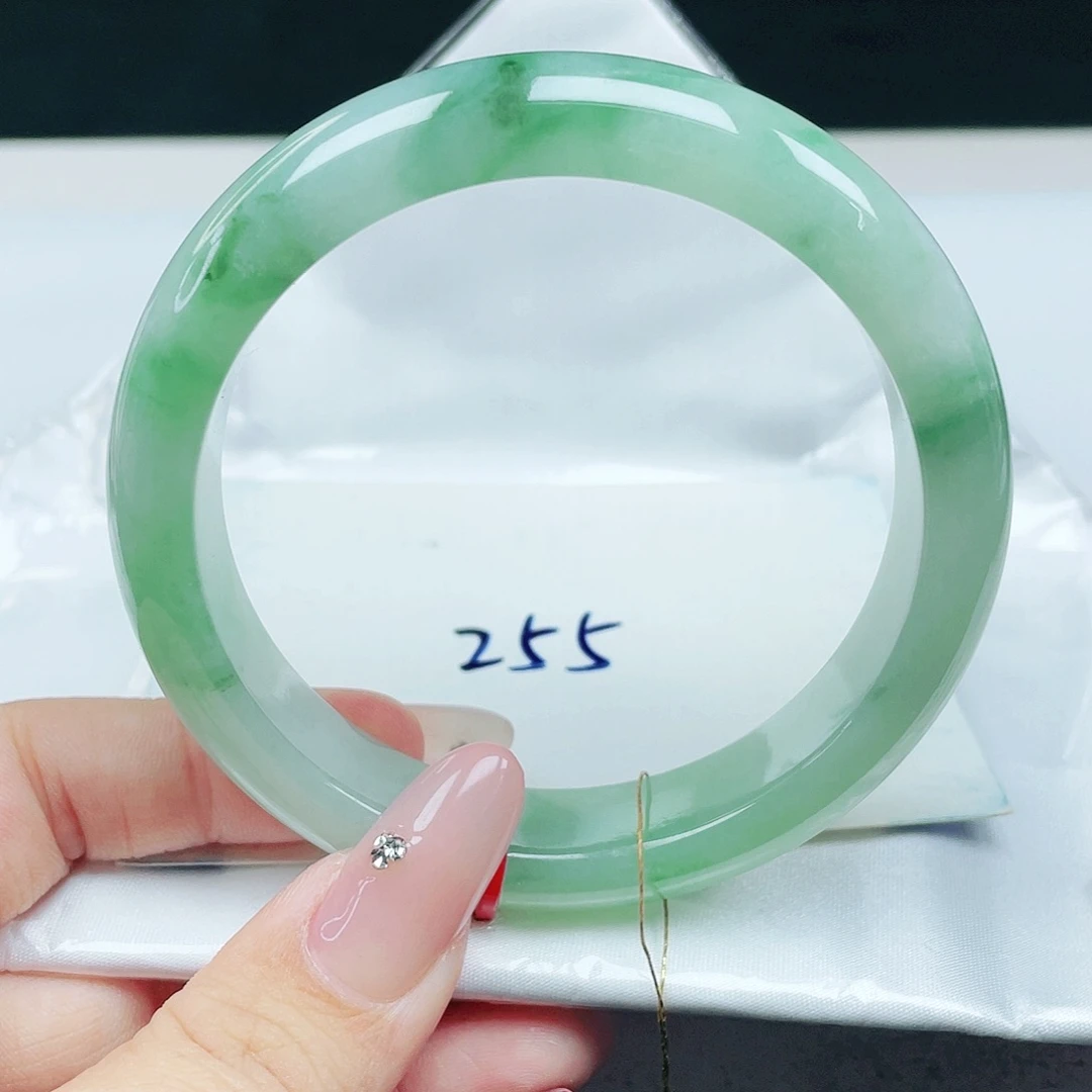 翡翠未镶嵌手镯 正圈60+