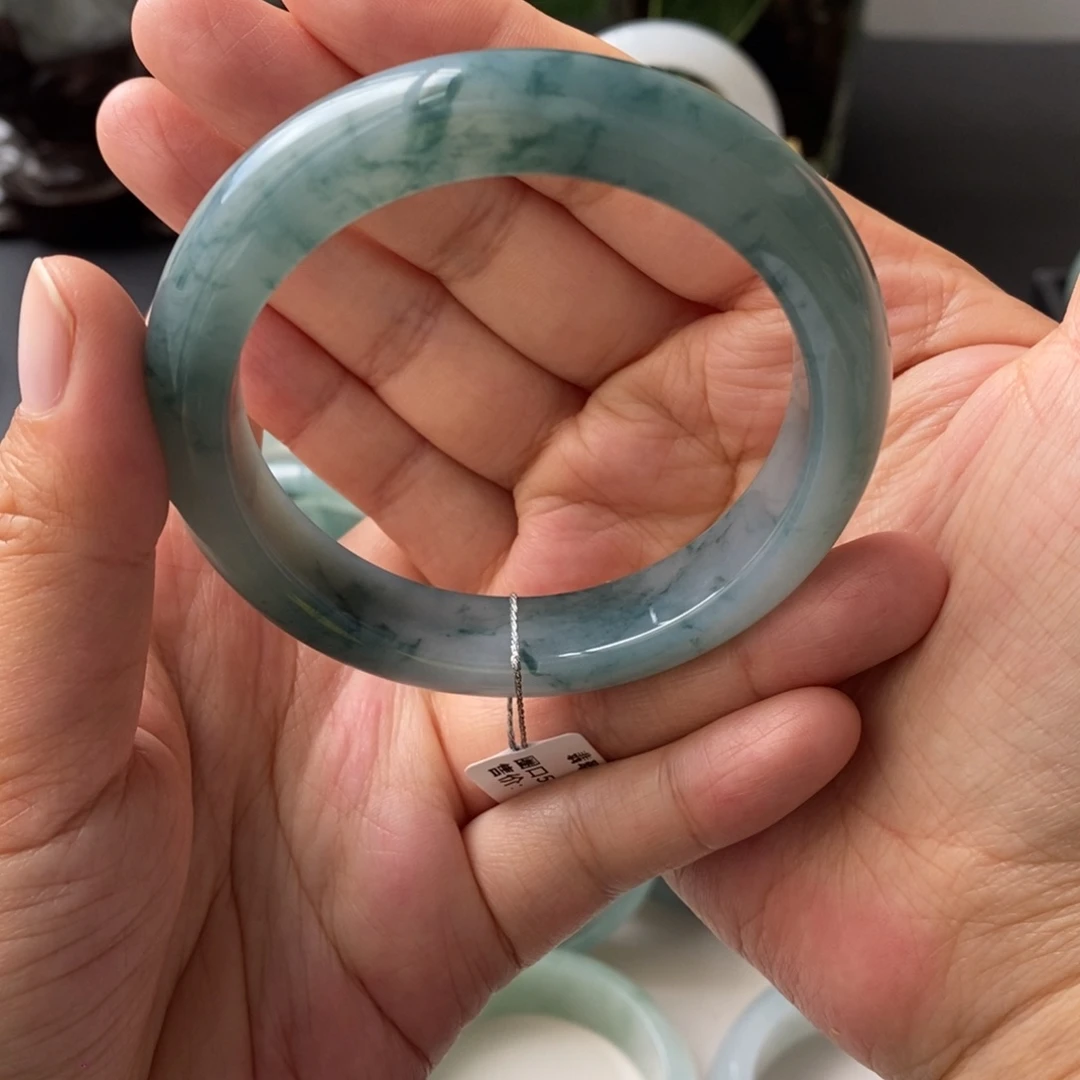 未镶嵌手镯翡翠天然