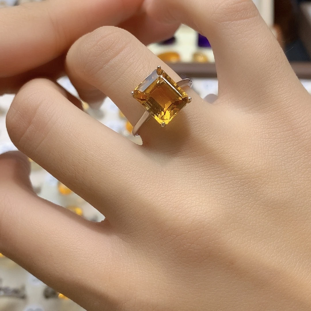 一***秋银S925镶嵌水晶戒指纯天然无优化黄水晶Q