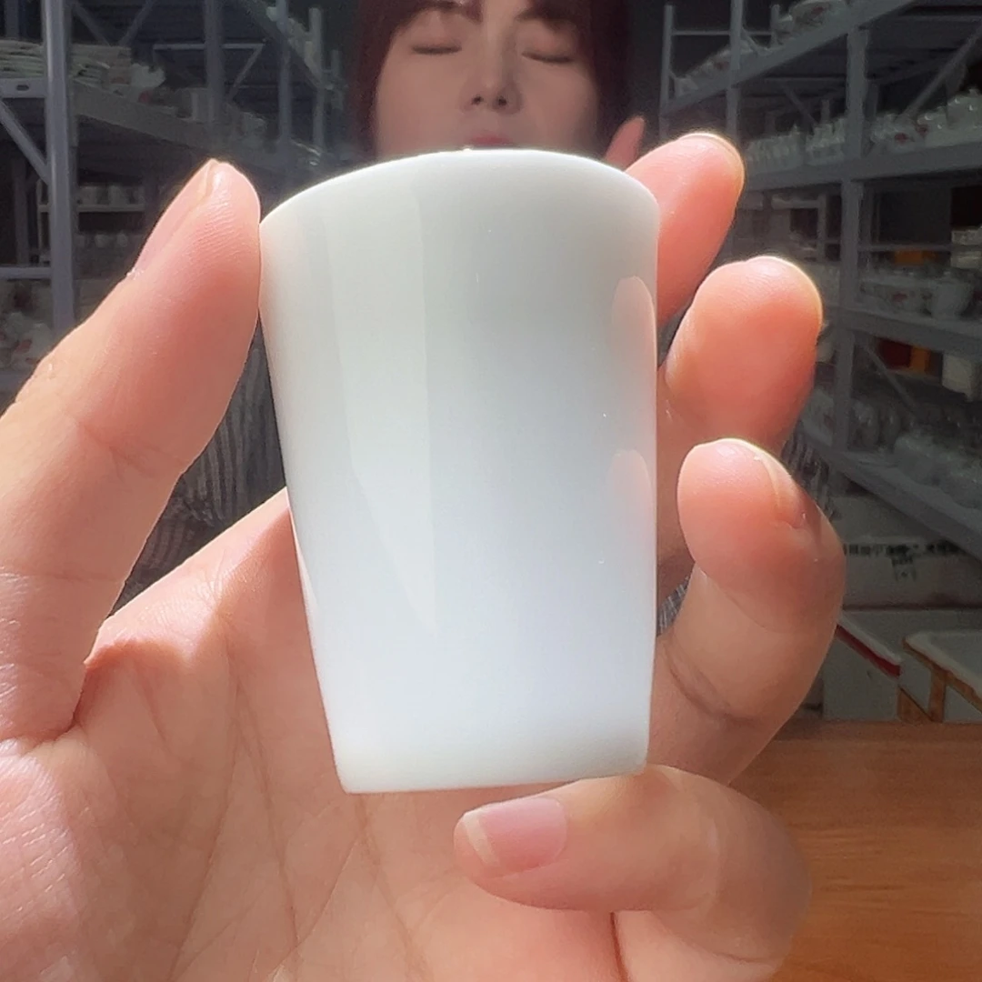 柴窑滑石子 素胎闻香杯，微瑕
