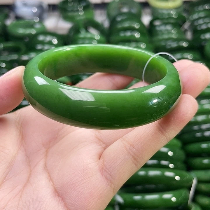 未镶嵌手镯和田玉（碧玉）