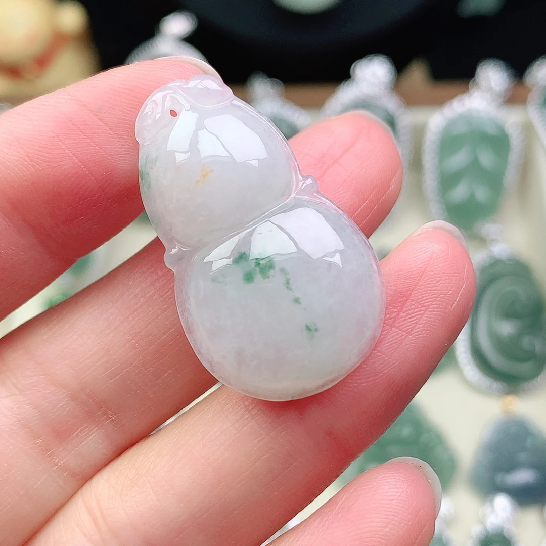 翡翠未镶嵌颈饰吊坠