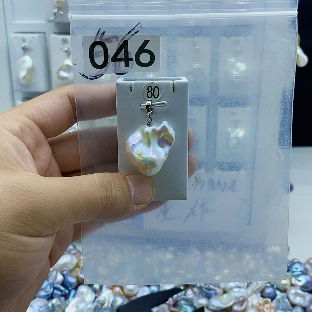 淡水珍珠合金颈饰