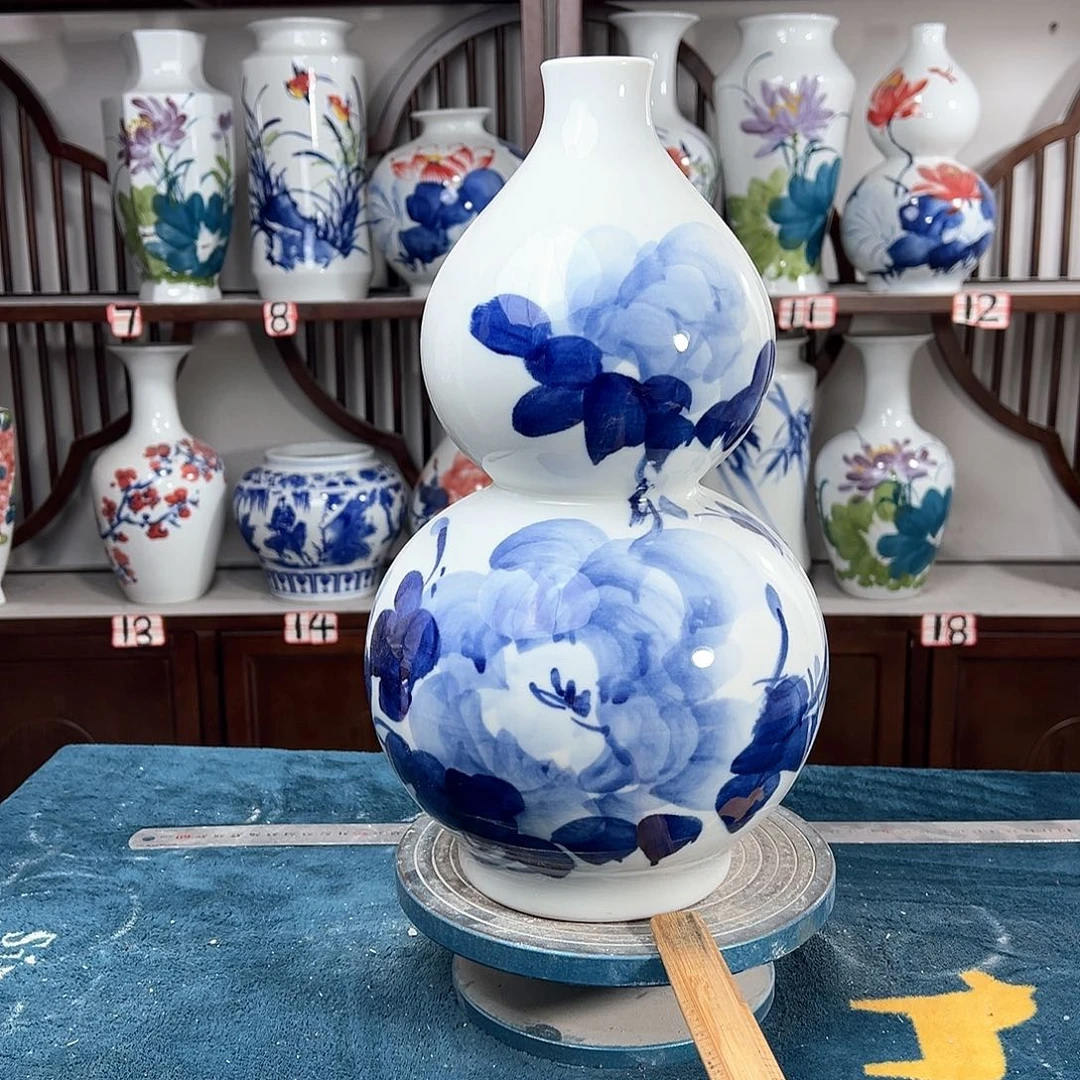 摆件景德镇陶瓷葫青牡