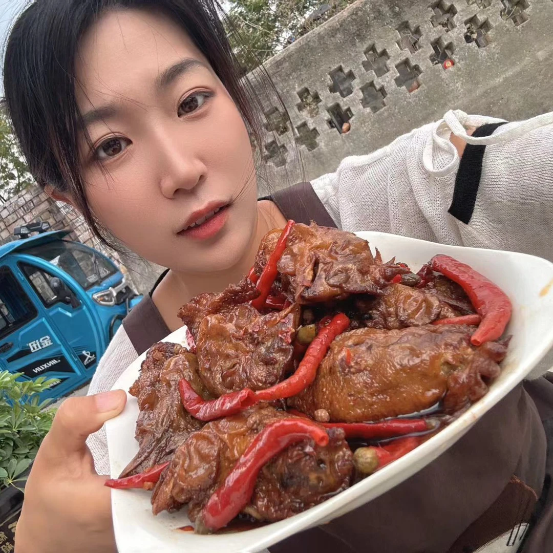 【无防腐剂，冷冻保存加热食用】包小豆家真材实料卤制虎皮鸡头