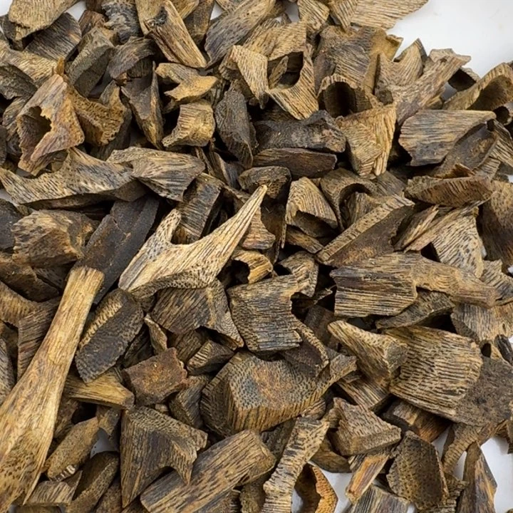 半***斋沉香枕沉香乌身块料碎料50克