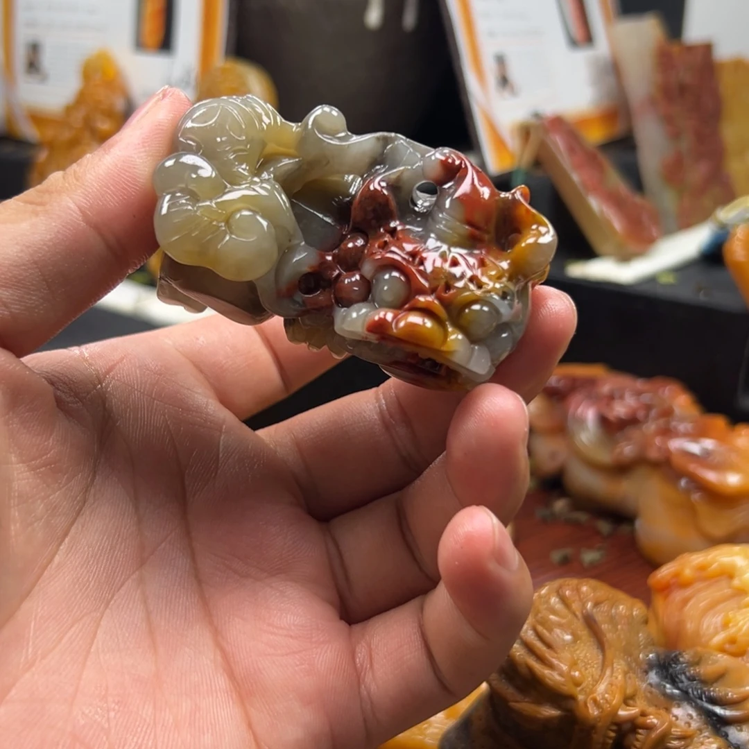 石英质玉（黄龙玉）未镶嵌多样性发货，发其一