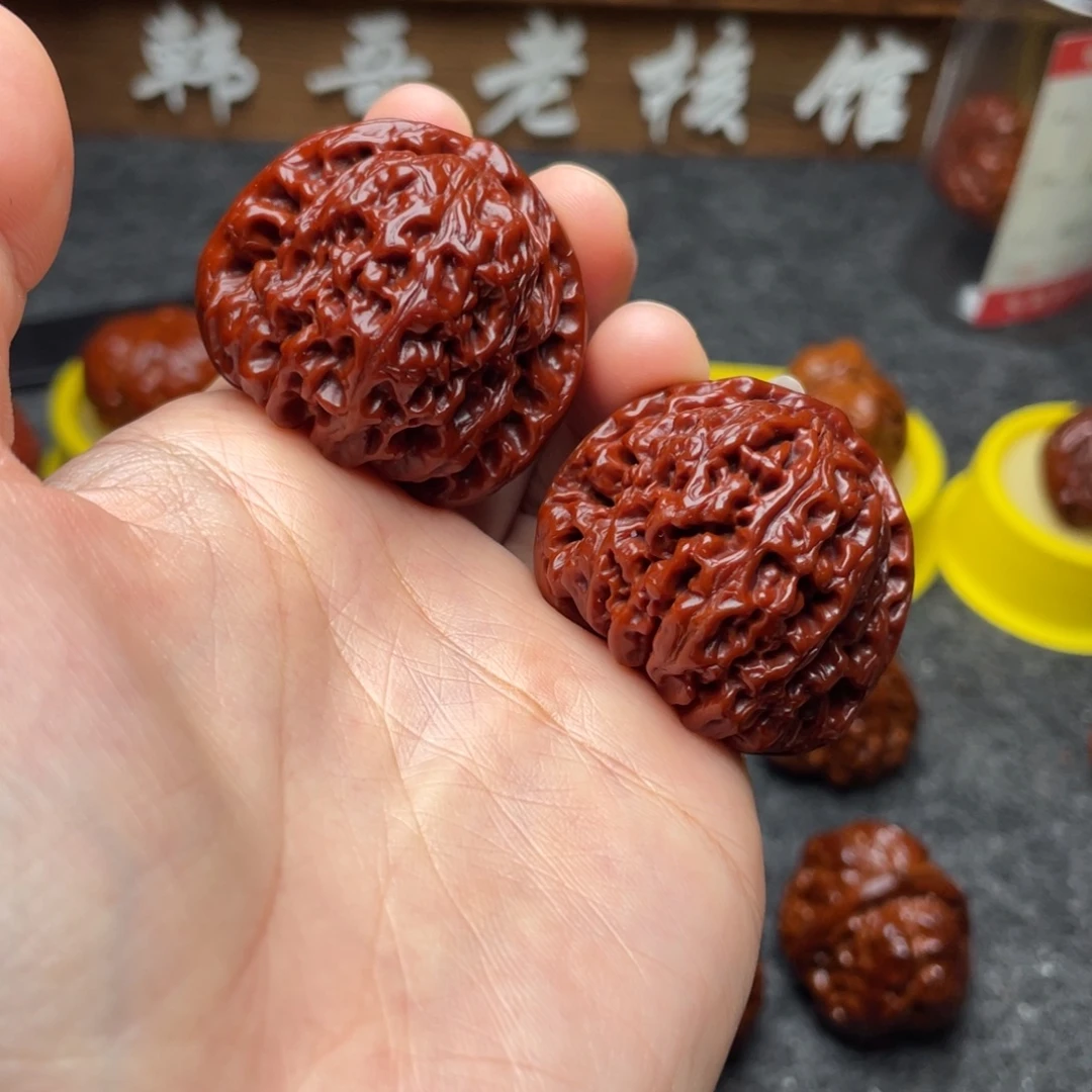 文玩核桃吊坠文玩核桃 手把件 南将石 40