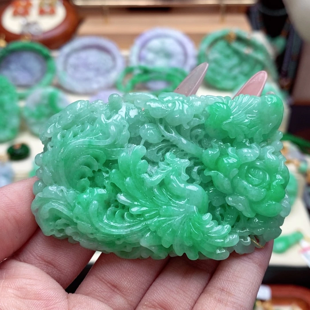 颈饰未镶嵌翡翠风**夜翡翠吊坠