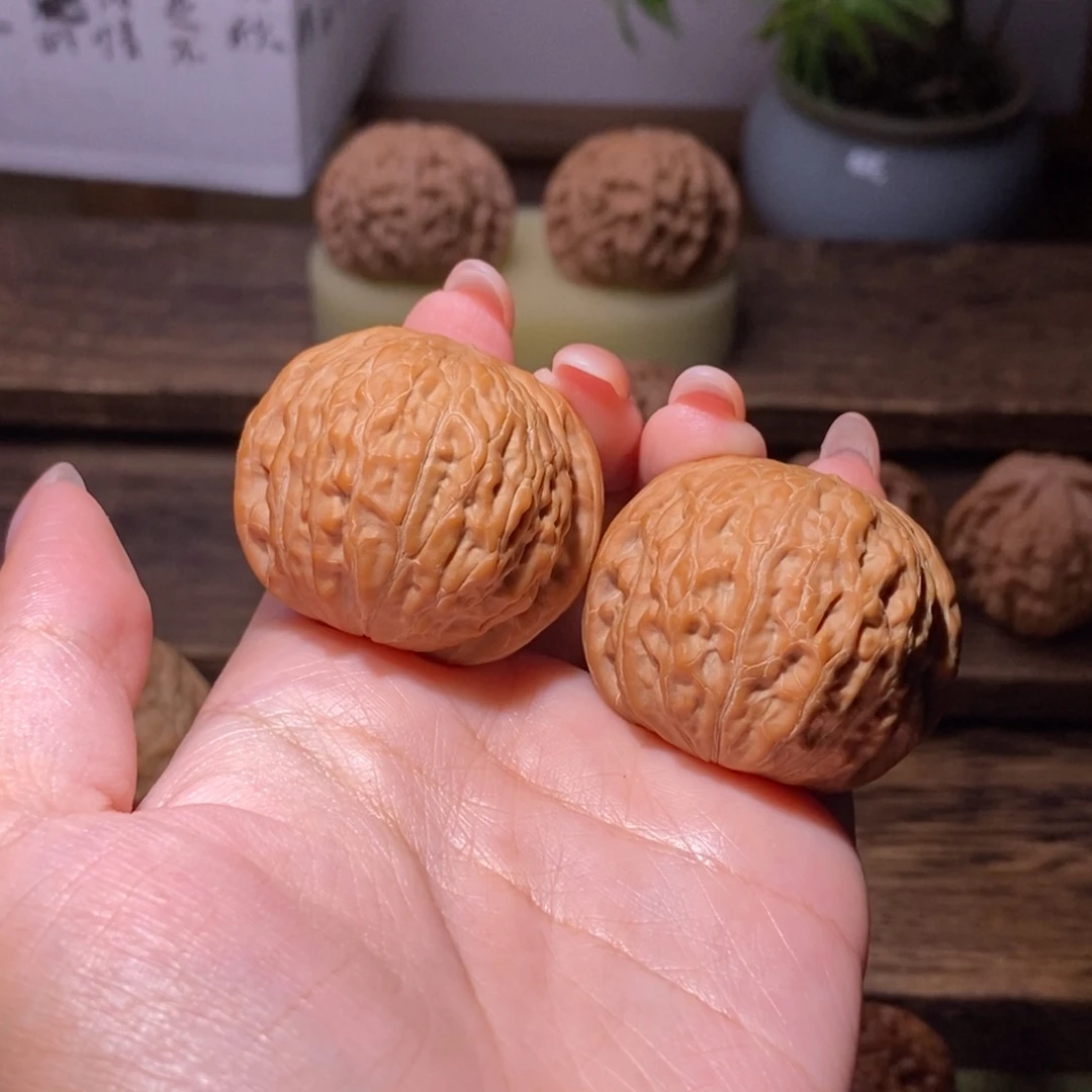 極***樂文玩核桃吊坠全品38中桩铁锤2008
