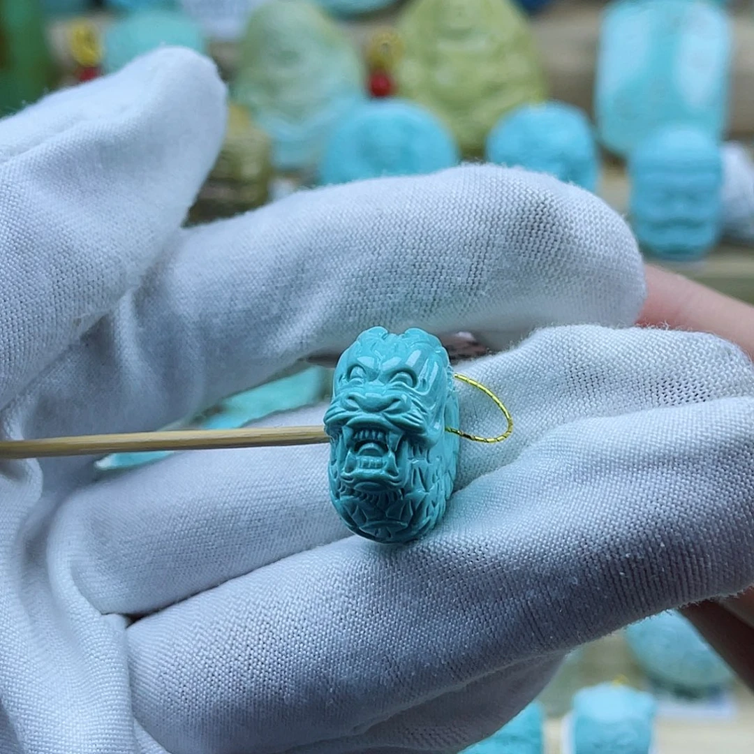 未镶嵌绿松石珠宝奇石