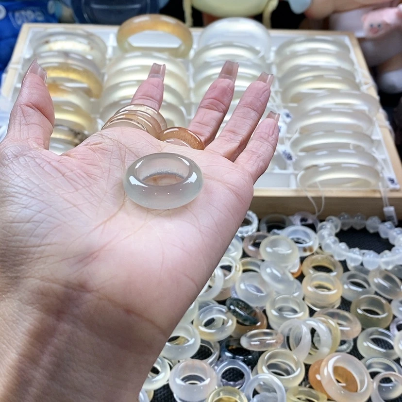 【闪购商品】玛瑙/玉髓手串未镶嵌?**人