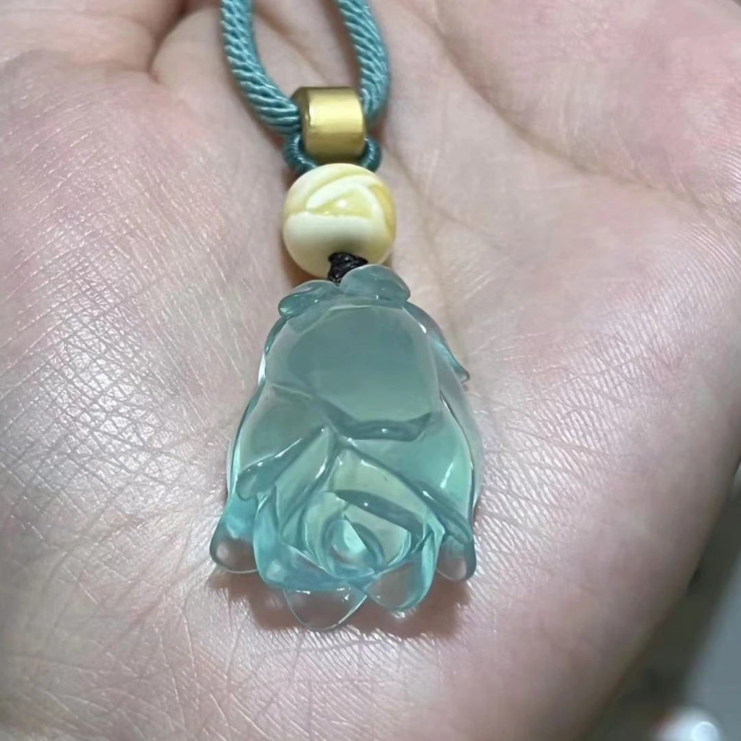 岫玉挂件天青冻很美