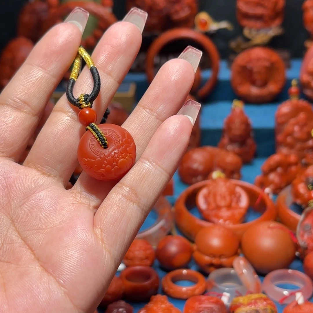 未镶嵌雕刻南红玛瑙