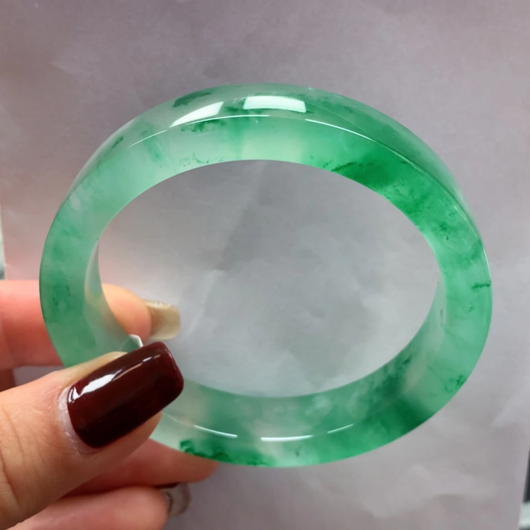 【闪购商品】石英质玉手镯未镶嵌