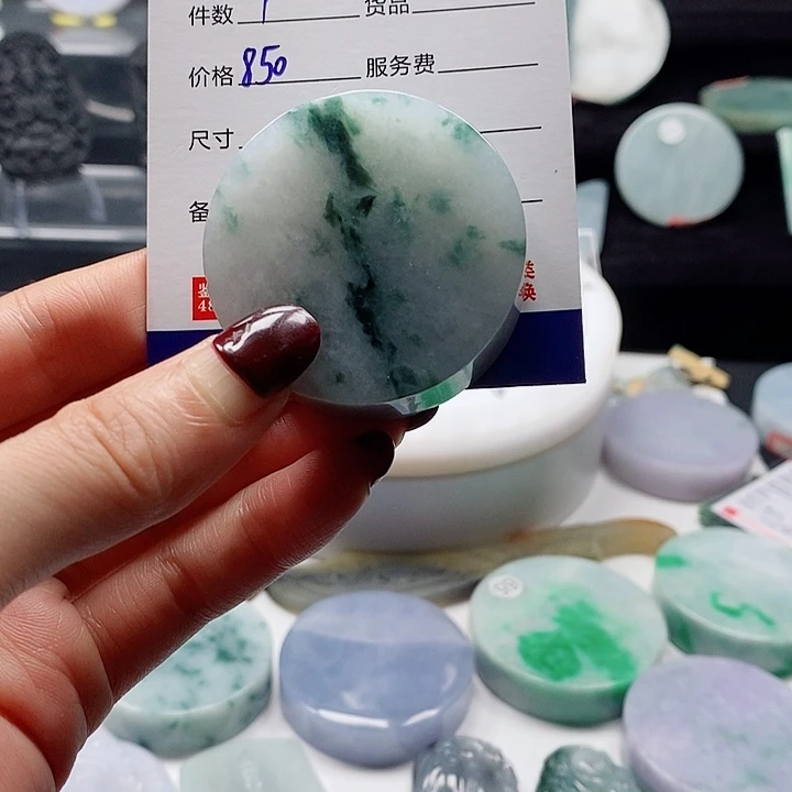 定制翡翠未镶嵌缅甸天然A货翡翠挂件