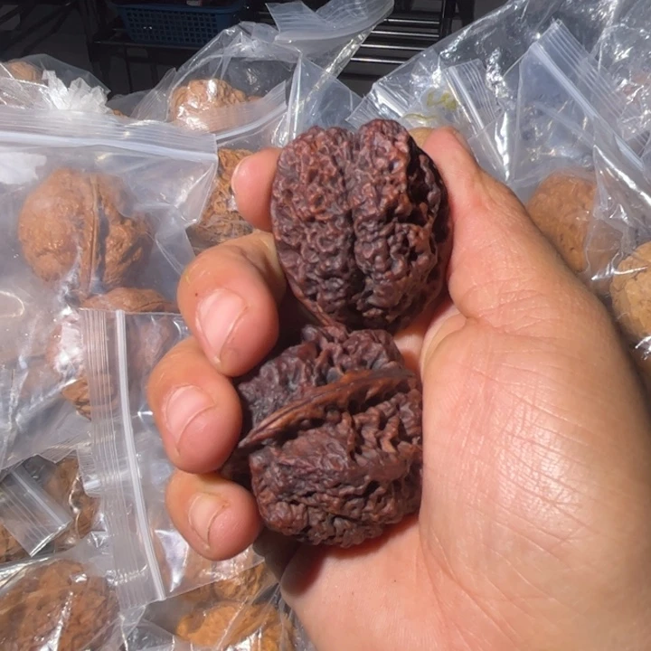 天***空文玩核桃吊坠滇西27